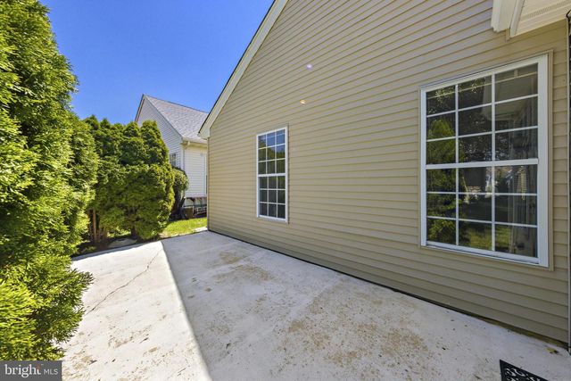 108 ROBIN LN, Barnegat, NJ 08005