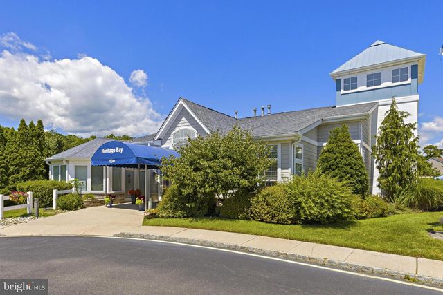 108 ROBIN LN, Barnegat, NJ 08005