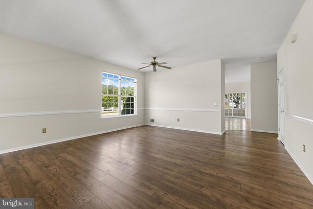 108 ROBIN LN, Barnegat, NJ 08005