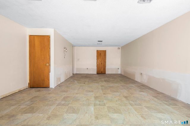 221 Monticello Drive 221, Branford, CT 06405