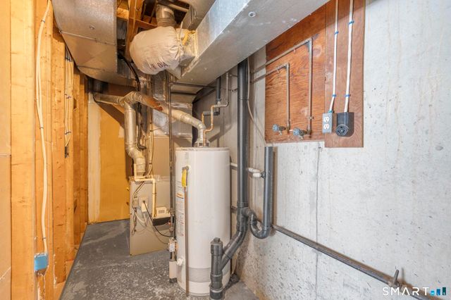 221 Monticello Drive 221, Branford, CT 06405