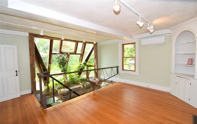 259 Green Hill Beach Road, South Kingstown, RI 02879