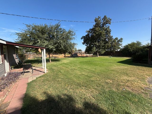 19317 E Parlier Avenue, Reedley, CA 93654