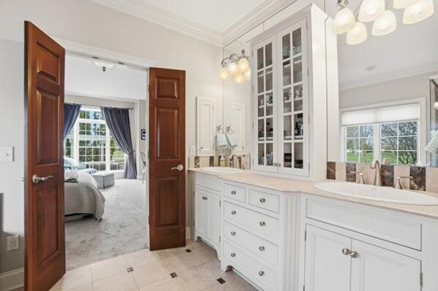 5992 Trafalgar Court, Dublin, OH 43016