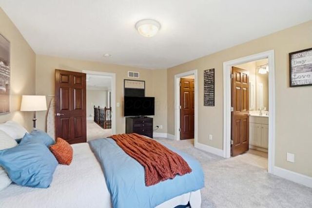 5992 Trafalgar Court, Dublin, OH 43016