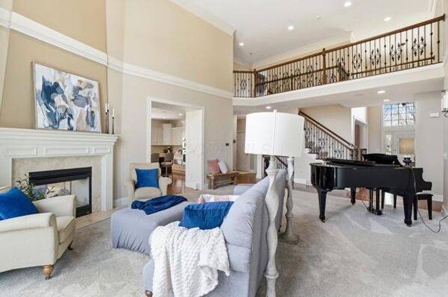 5992 Trafalgar Court, Dublin, OH 43016