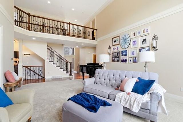 5992 Trafalgar Court, Dublin, OH 43016