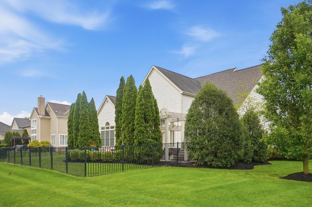 5992 Trafalgar Court, Dublin, OH 43016