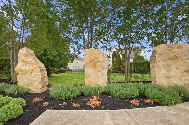 5992 Trafalgar Court, Dublin, OH 43016