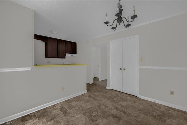 5735 Bramblegate Road G, Greensboro, NC 27409