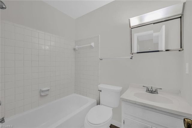 5735 Bramblegate Road G, Greensboro, NC 27409