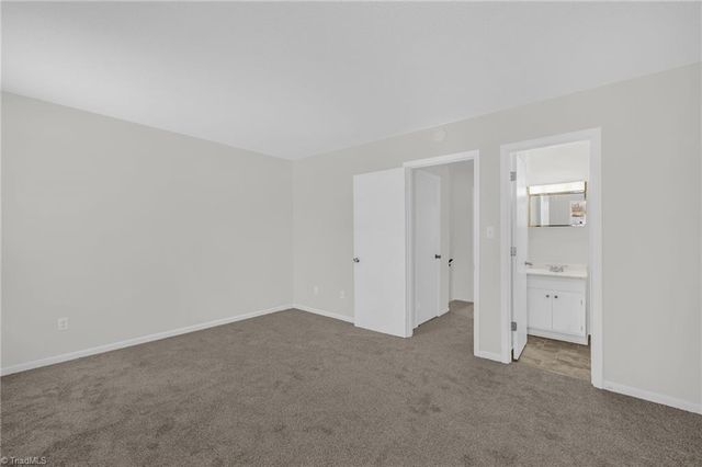 5735 Bramblegate Road G, Greensboro, NC 27409