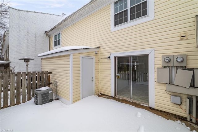 5735 Bramblegate Road G, Greensboro, NC 27409