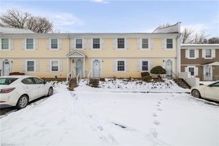 5735 Bramblegate Road G, Greensboro, NC 27409