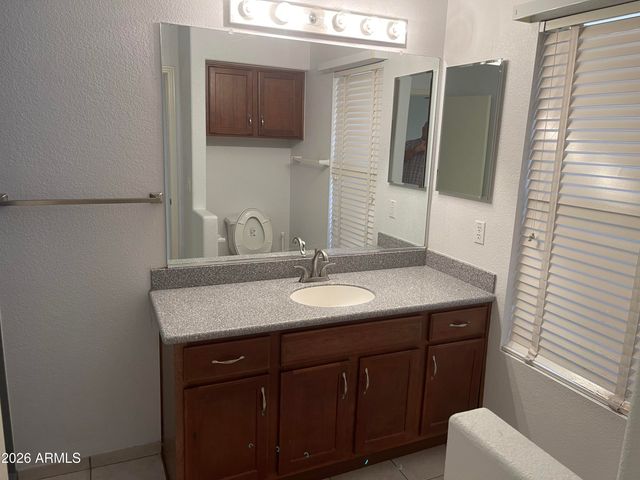 2360 S APACHE Drive, Chandler, AZ 85286