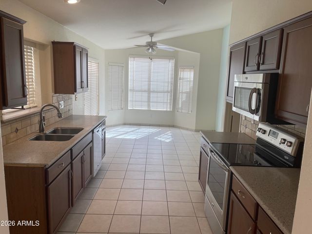 2360 S APACHE Drive, Chandler, AZ 85286