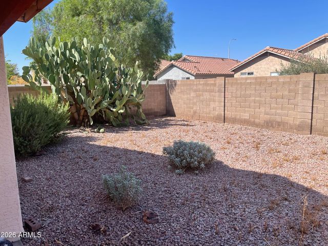 2360 S APACHE Drive, Chandler, AZ 85286