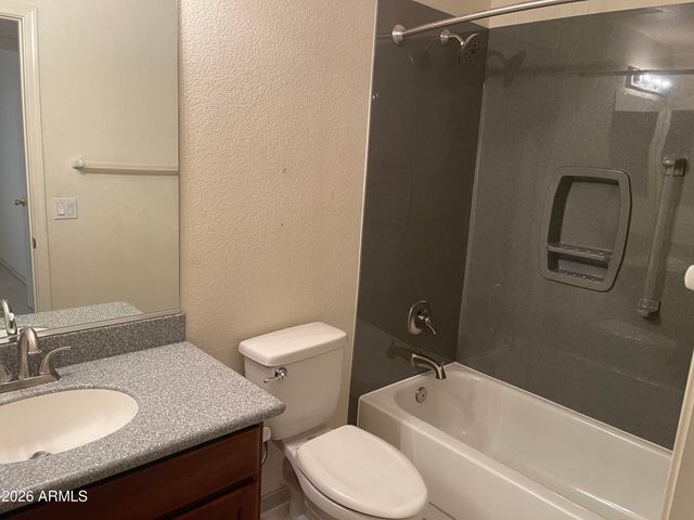 2360 S APACHE Drive, Chandler, AZ 85286