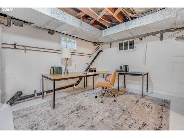 7 Ne FLORAL Pl, Portland, OR 97232