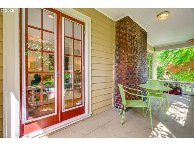 7 Ne FLORAL Pl, Portland, OR 97232