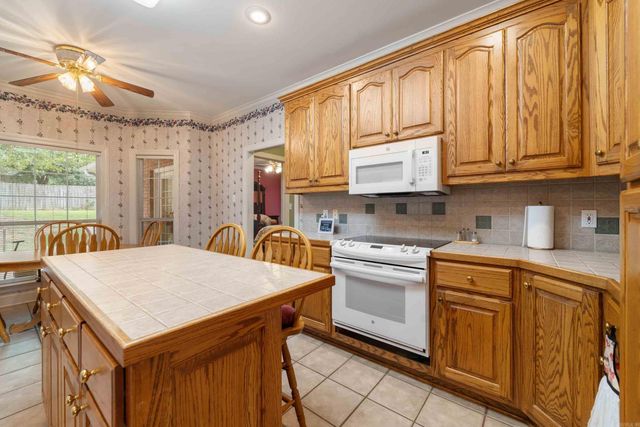 3810 Millbrook Drive, Bryant, AR 72022