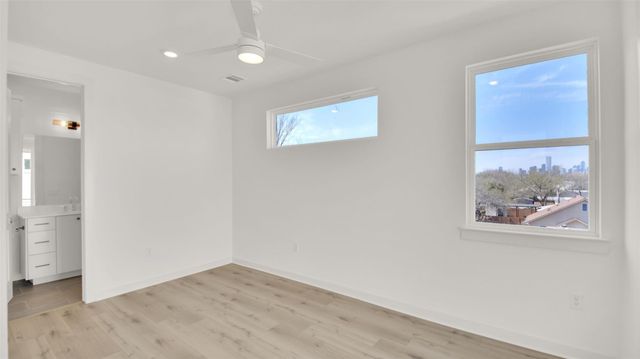 7208 Providence Ave 2, Austin, TX 78752