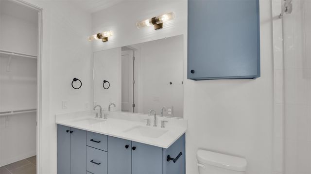 7208 Providence Ave 2, Austin, TX 78752