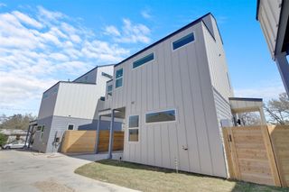 7208 Providence Ave 2, Austin, TX 78752