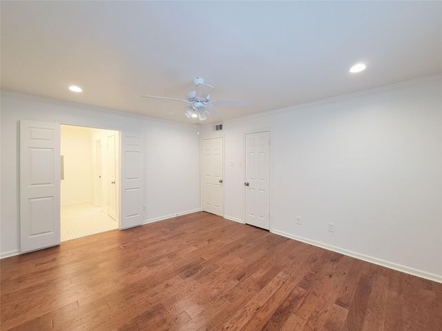 7575 Katy Freeway 111, Houston, TX 77024