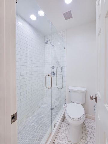 7575 Katy Freeway 111, Houston, TX 77024