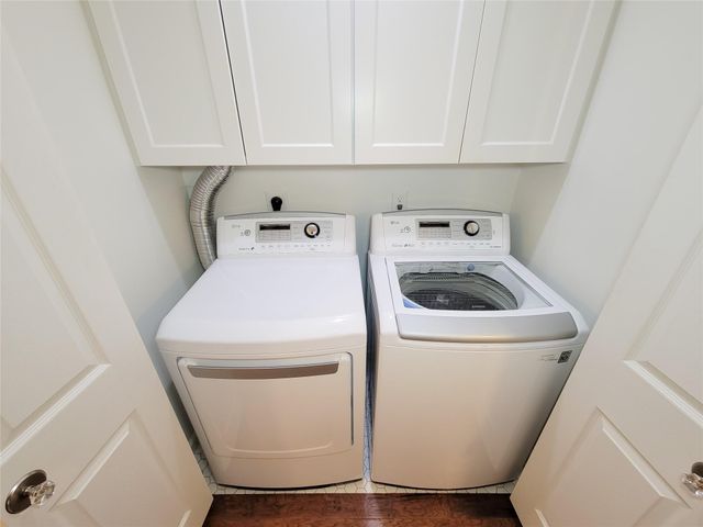7575 Katy Freeway 111, Houston, TX 77024