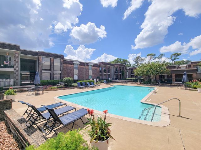 7575 Katy Freeway 111, Houston, TX 77024