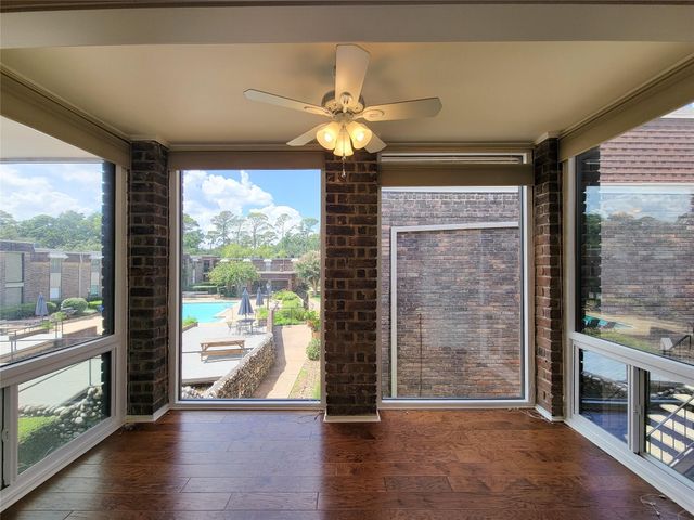 7575 Katy Freeway 111, Houston, TX 77024
