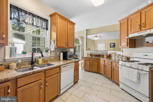 17609 OVERLOOK RD, Dumfries, VA 22026