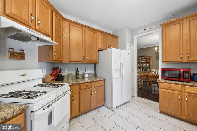 17609 OVERLOOK RD, Dumfries, VA 22026