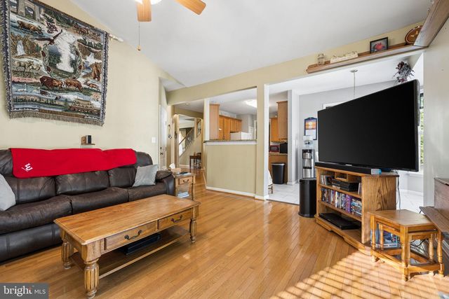 17609 OVERLOOK RD, Dumfries, VA 22026