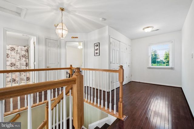 17609 OVERLOOK RD, Dumfries, VA 22026