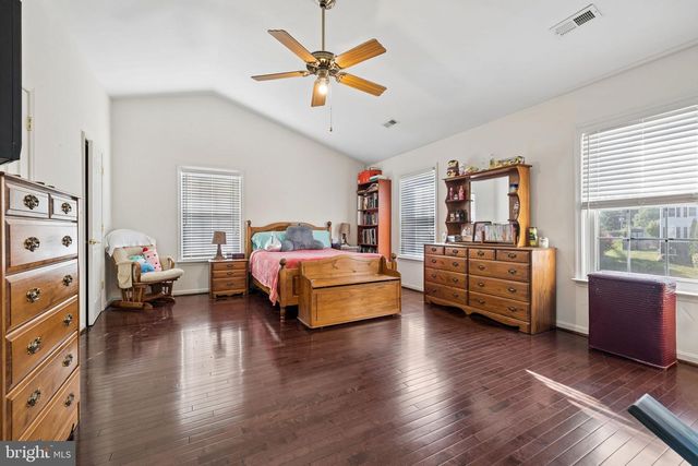 17609 OVERLOOK RD, Dumfries, VA 22026