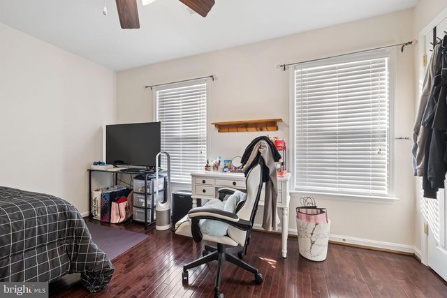 17609 OVERLOOK RD, Dumfries, VA 22026