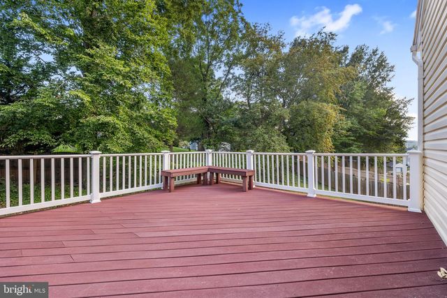 17609 OVERLOOK RD, Dumfries, VA 22026