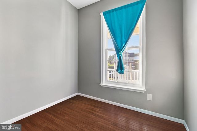 17609 OVERLOOK RD, Dumfries, VA 22026