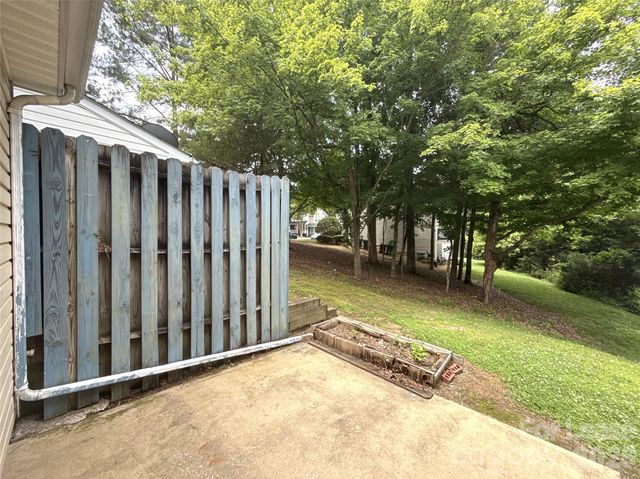 747 Mountainwater Drive, Charlotte, NC 28262