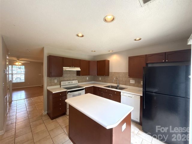 747 Mountainwater Drive, Charlotte, NC 28262
