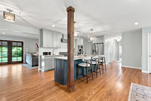 824 Clematis Dr, Nashville, TN 37205