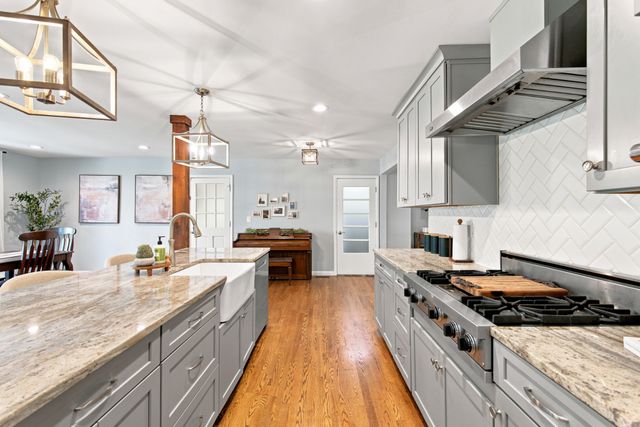 824 Clematis Dr, Nashville, TN 37205