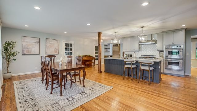 824 Clematis Dr, Nashville, TN 37205