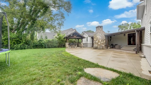 824 Clematis Dr, Nashville, TN 37205