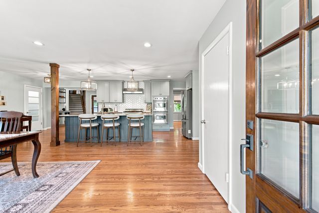 824 Clematis Dr, Nashville, TN 37205