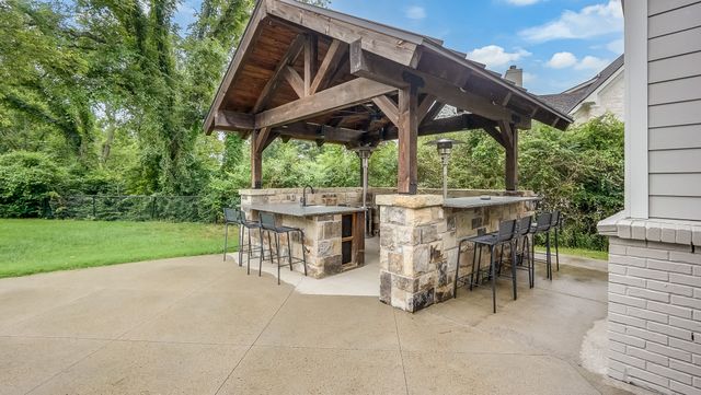824 Clematis Dr, Nashville, TN 37205