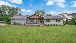 824 Clematis Dr, Nashville, TN 37205